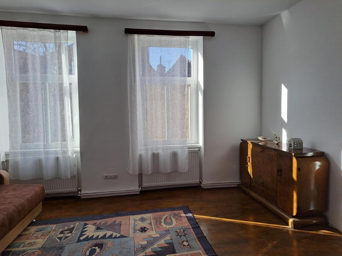 Cozy Apartment In The Heart Of Sibiu Eksteriør billede